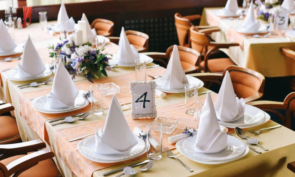 Choosing-the-Right-Catering-Services-for-Your-Dinner-Party