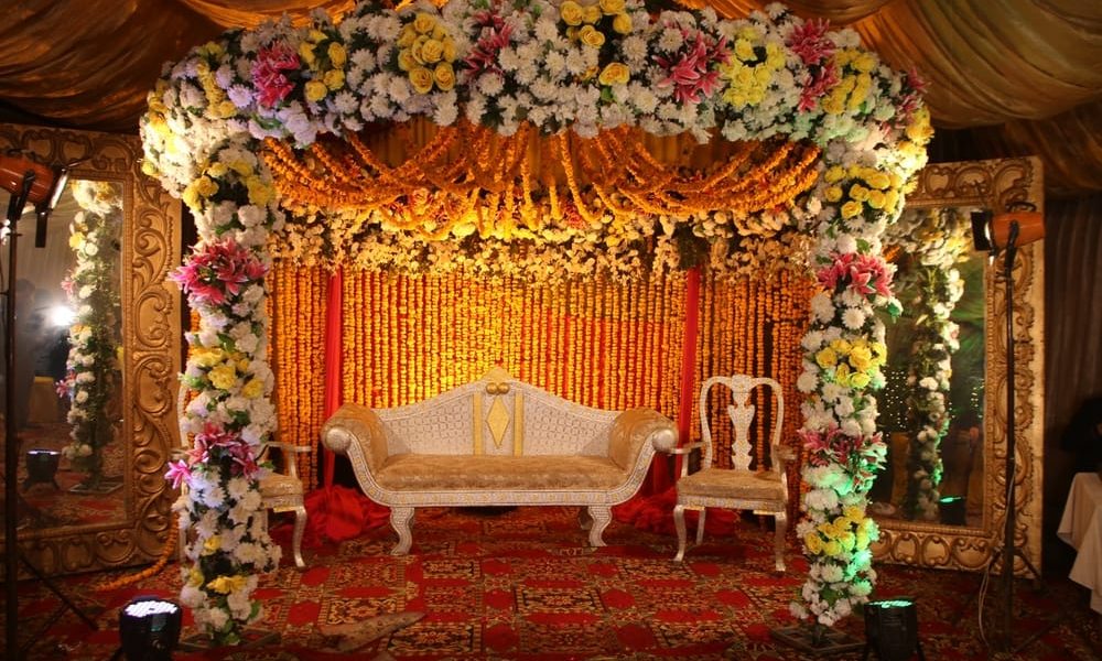 mehndi-mandap- asian-weddings-services-in-london